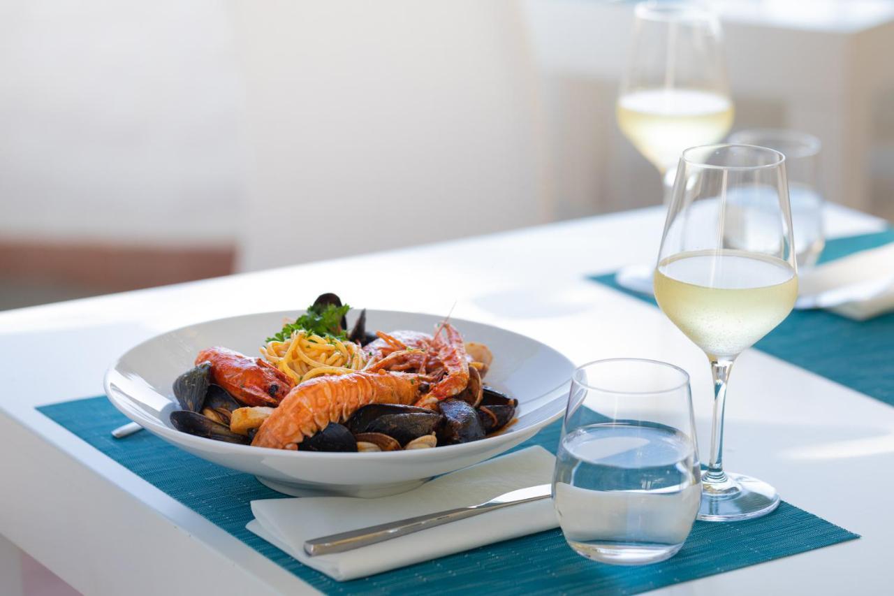 Tirreno Resort Cala Liberotto Εξωτερικό φωτογραφία