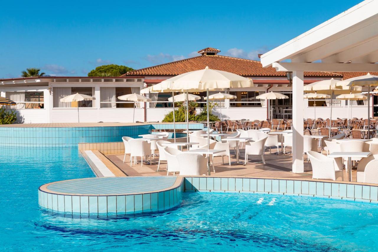 Tirreno Resort Cala Liberotto Εξωτερικό φωτογραφία