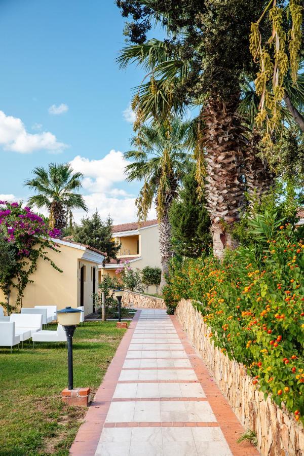Tirreno Resort Cala Liberotto Εξωτερικό φωτογραφία