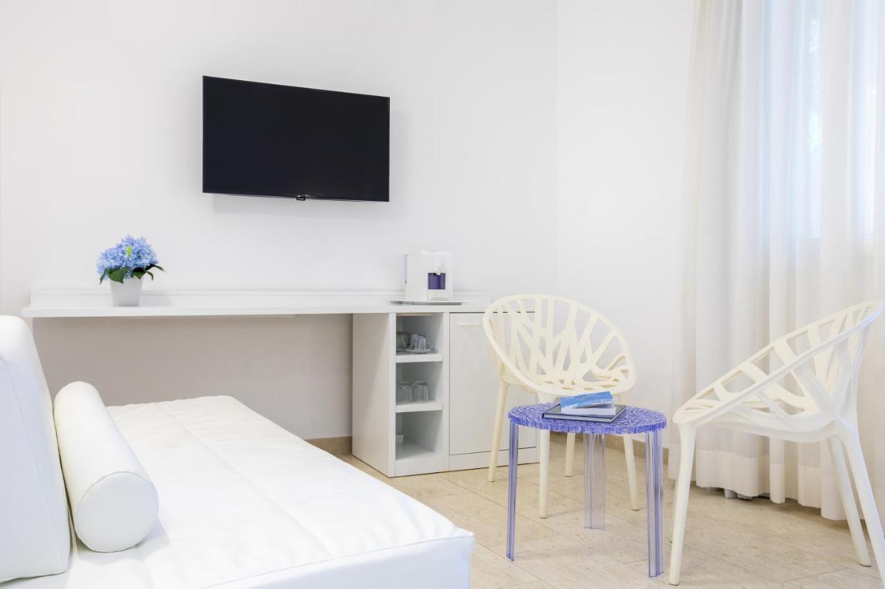 Tirreno Resort Cala Liberotto Εξωτερικό φωτογραφία