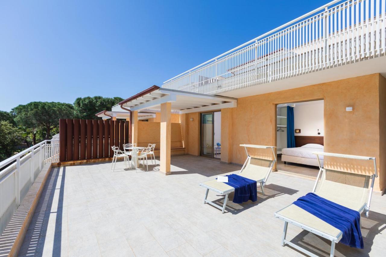 Tirreno Resort Cala Liberotto Εξωτερικό φωτογραφία