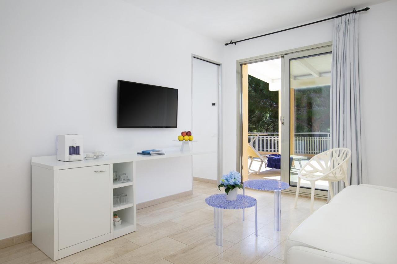 Tirreno Resort Cala Liberotto Εξωτερικό φωτογραφία